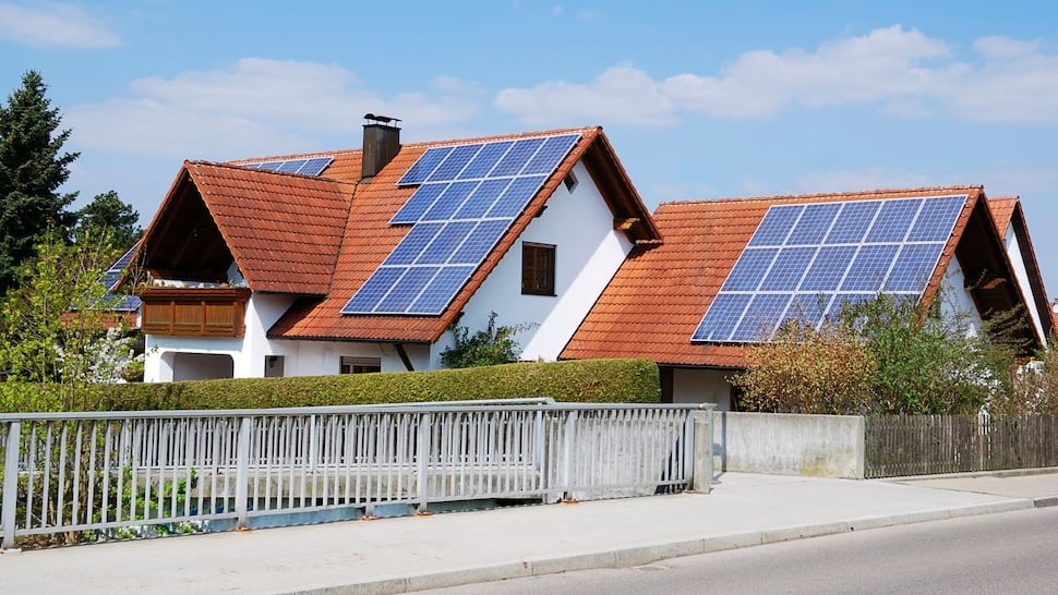 Quali sono pro e contro del bonus con 40% a fondo perduto per installare un impianto fotovoltaico